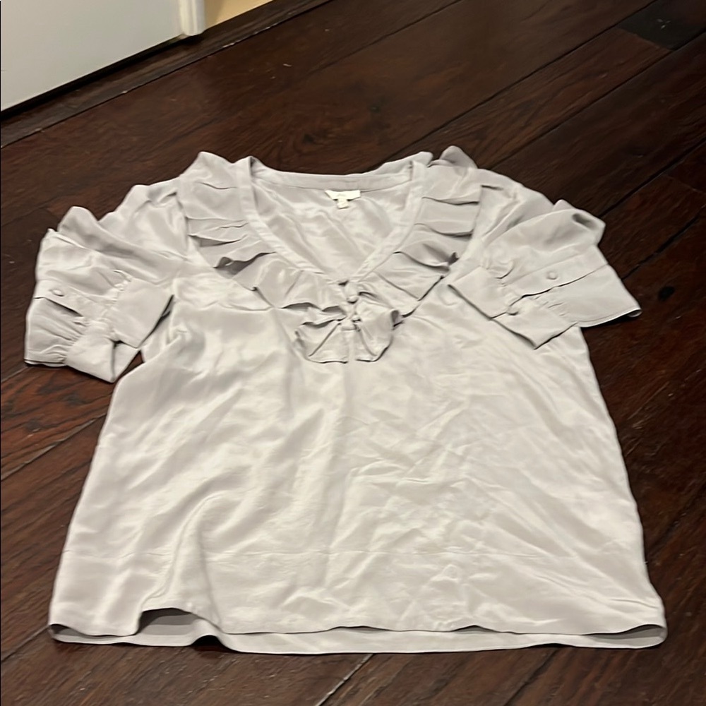 Joie silk Elegant silver/grey Ruffle Blouse with puff sleeve
